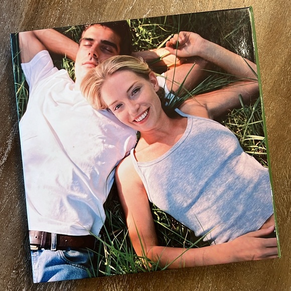 Dillards Wedding Planner - Picture 2 of 4